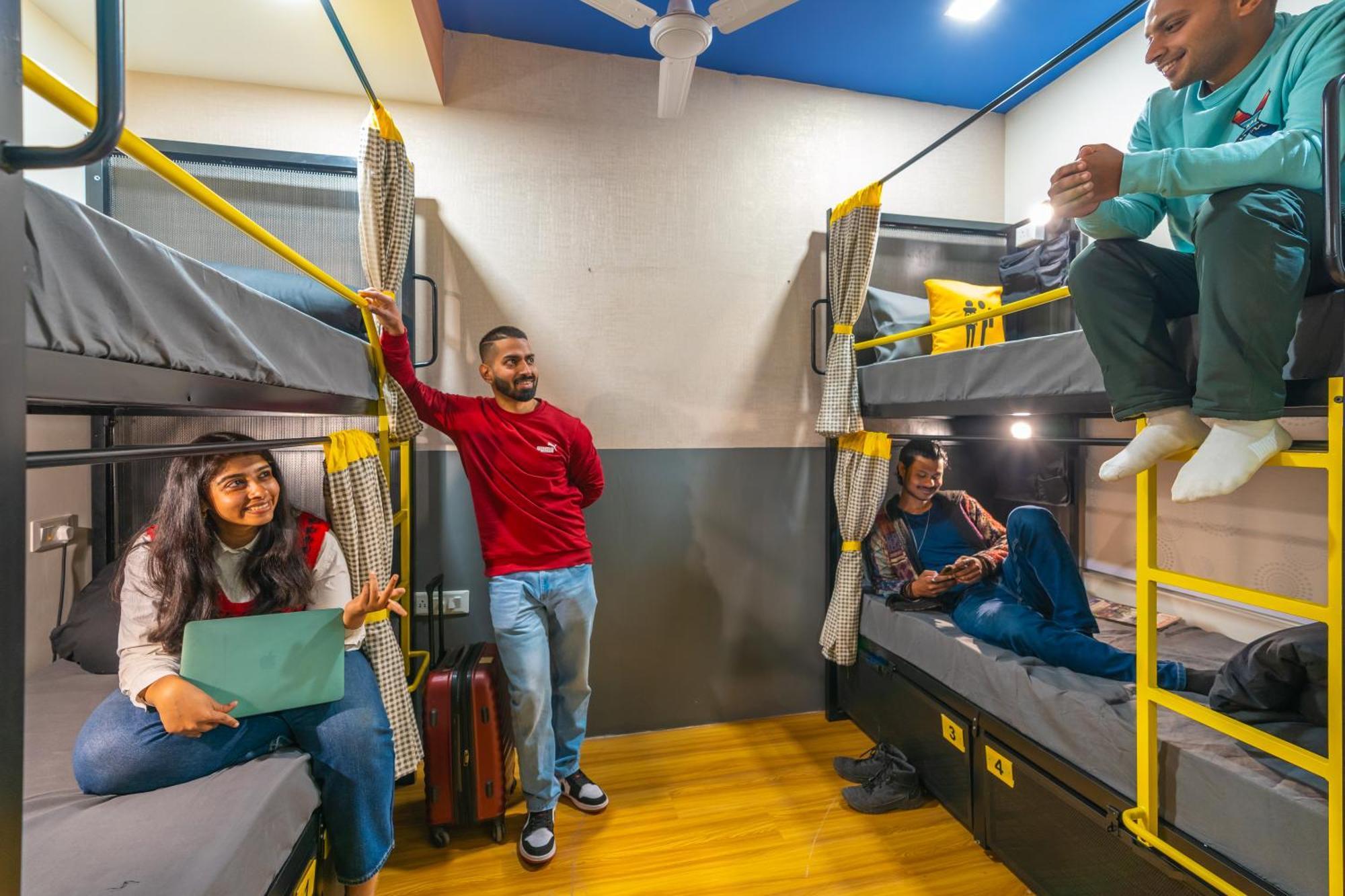 The Hosteller Amritsar, Near Golden Temple Экстерьер фото