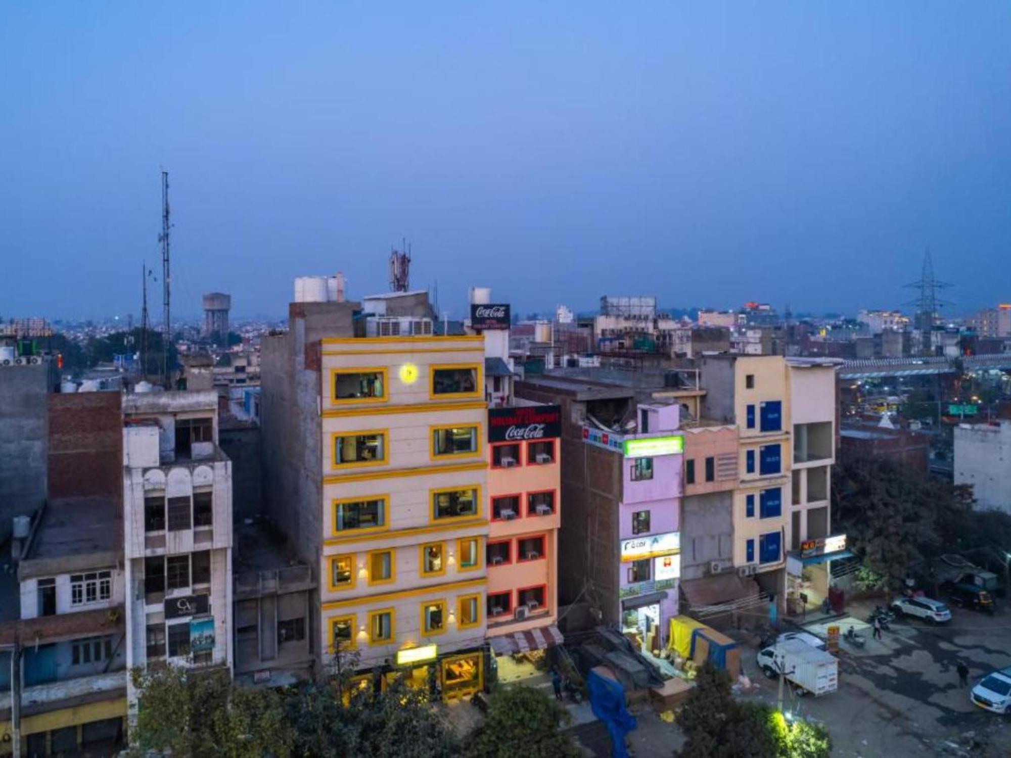 The Hosteller Amritsar, Near Golden Temple Экстерьер фото