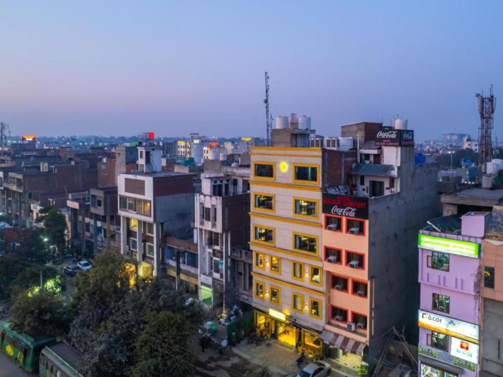 The Hosteller Amritsar, Near Golden Temple Экстерьер фото
